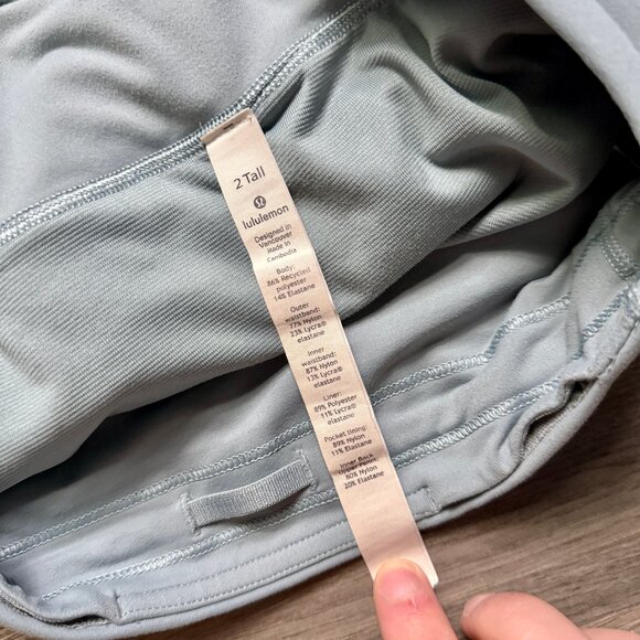 Lululemon Women's Speed Up Short Long *4" Updated Fit - Light Blue - Picture 7 of 11